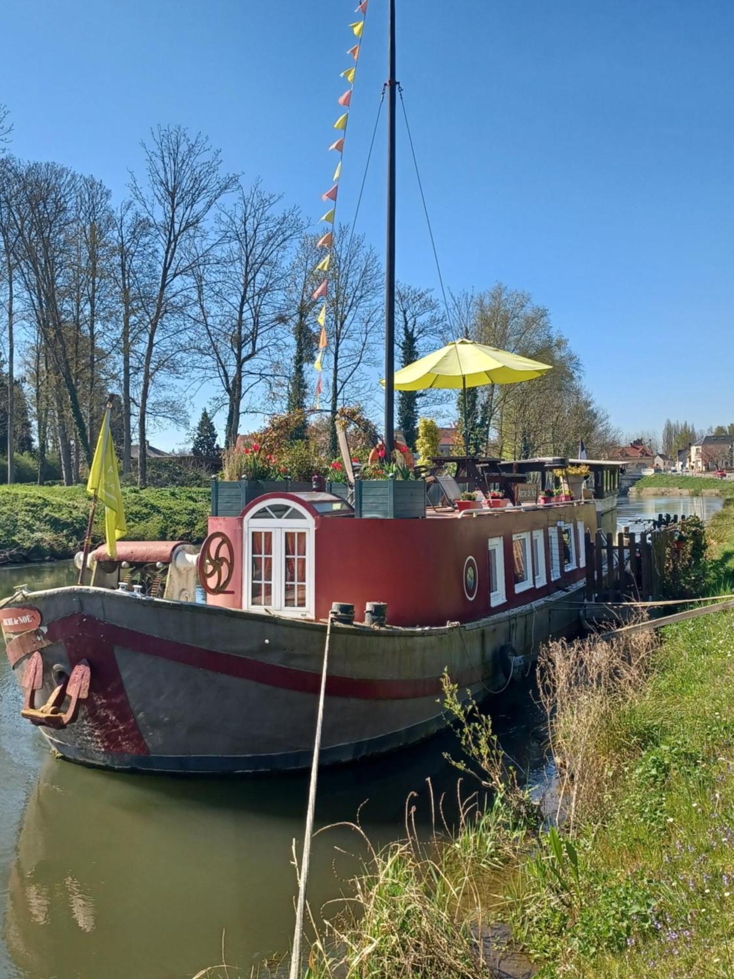 Hotel Sur La Somme A Bord De La Peniche Arche De Noe à Pont-Rémy Extérieur photo